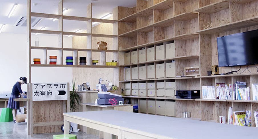 ファブラボで自由なものづくり!これからはD.I.YからD.I.W.Oへ