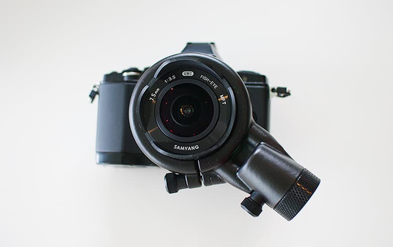 camera_with_lig