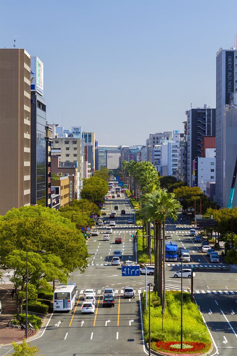 提供:福岡市 (大博通り)